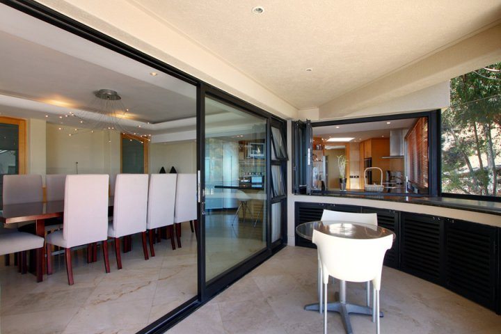 Photo 22 of Bantry Bay Rocks accommodation in Bantry Bay, Cape Town with 4 bedrooms and 2 bathrooms