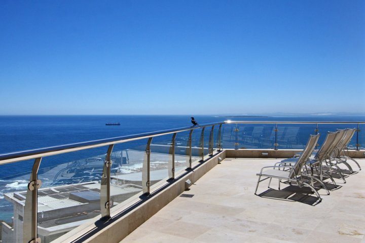 Photo 24 of Bantry Bay Rocks accommodation in Bantry Bay, Cape Town with 4 bedrooms and 2 bathrooms