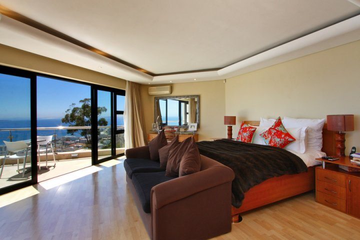Photo 10 of Bantry Bay Rocks accommodation in Bantry Bay, Cape Town with 4 bedrooms and 2 bathrooms