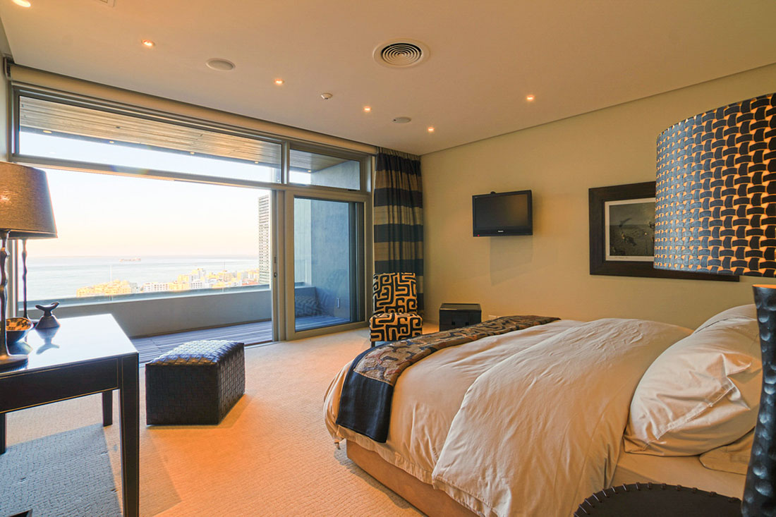 Photo 9 of Bantry Bay Villa accommodation in Bantry Bay, Cape Town with 5 bedrooms and 5 bathrooms