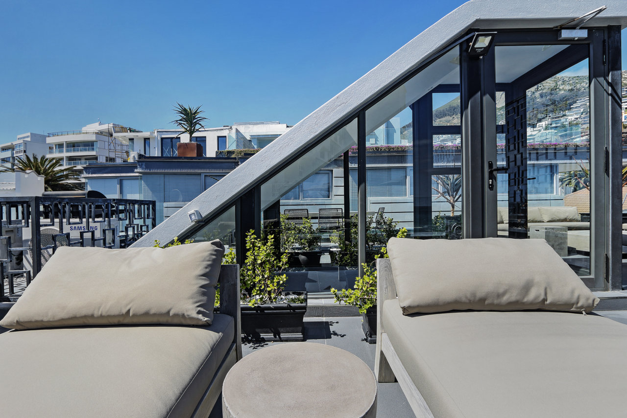 Photo 21 of Bantry Luxe Apartment 3 accommodation in Bantry Bay, Cape Town with 2 bedrooms and 2 bathrooms