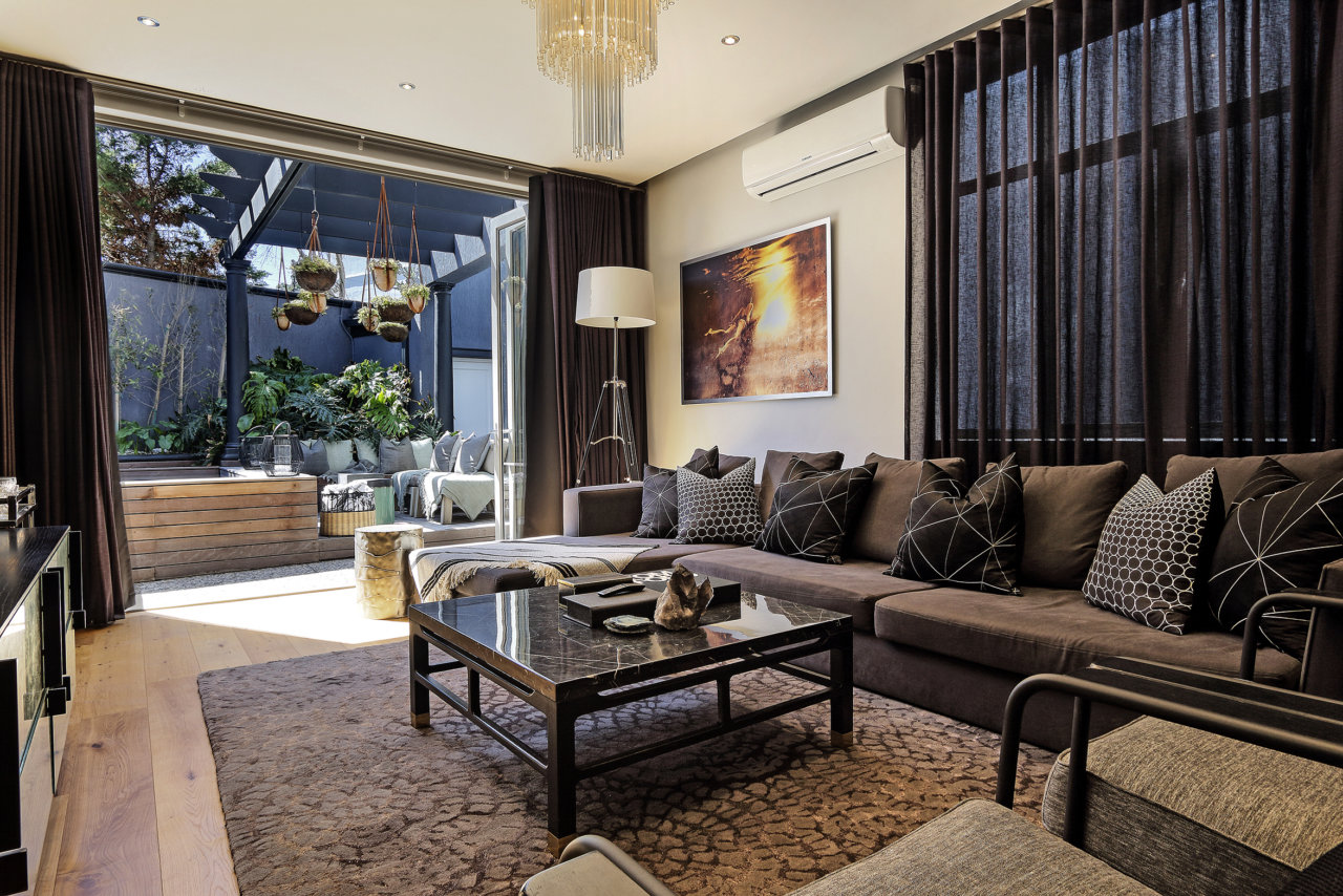 Photo 24 of Bantry Luxe Grande accommodation in Bantry Bay, Cape Town with 3 bedrooms and 3 bathrooms