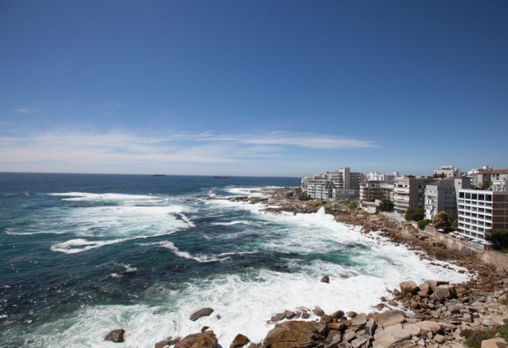 Photo 10 of Bantry on Rocks accommodation in Bantry Bay, Cape Town with 1 bedrooms and 1.5 bathrooms