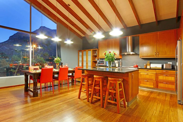 Photo 16 of Bay Views Hout Bay accommodation in Hout Bay, Cape Town with 4 bedrooms and 3 bathrooms