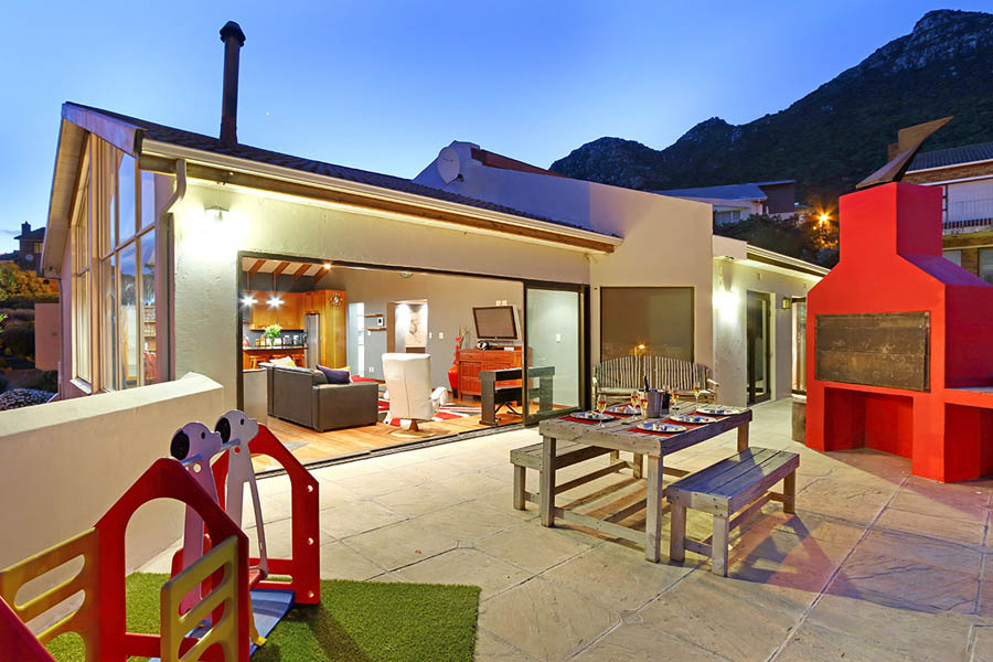 Photo 1 of Bay Views Hout Bay accommodation in Hout Bay, Cape Town with 4 bedrooms and 3 bathrooms