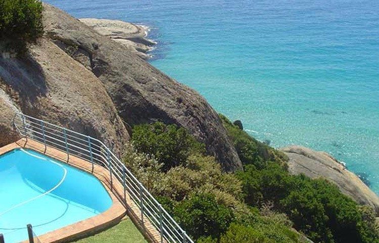 Photo 6 of Beach Music accommodation in Llandudno, Cape Town with 3 bedrooms and 2 bathrooms