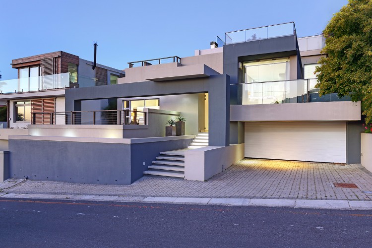 Photo 9 of Beach Villa accommodation in Llandudno, Cape Town with 4 bedrooms and 4 bathrooms