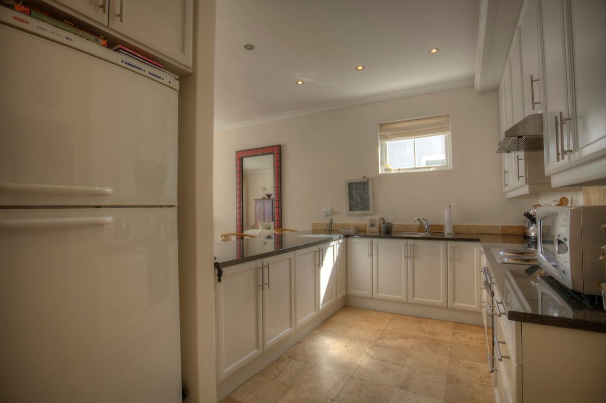 Photo 10 of Berkley 7E accommodation in Camps Bay, Cape Town with 3 bedrooms and 2 bathrooms