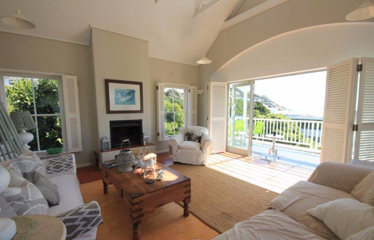 Photo 6 of Berry House accommodation in Llandudno, Cape Town with 4 bedrooms and 4 bathrooms
