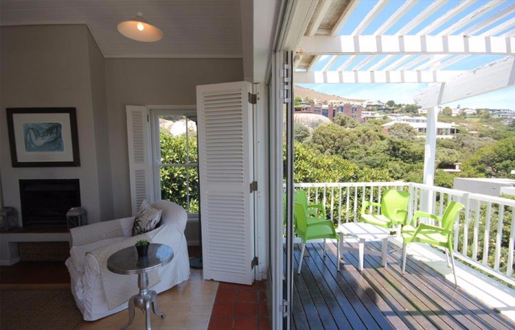 Photo 8 of Berry House accommodation in Llandudno, Cape Town with 4 bedrooms and 4 bathrooms