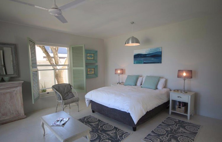 Photo 9 of Berry House accommodation in Llandudno, Cape Town with 4 bedrooms and 4 bathrooms