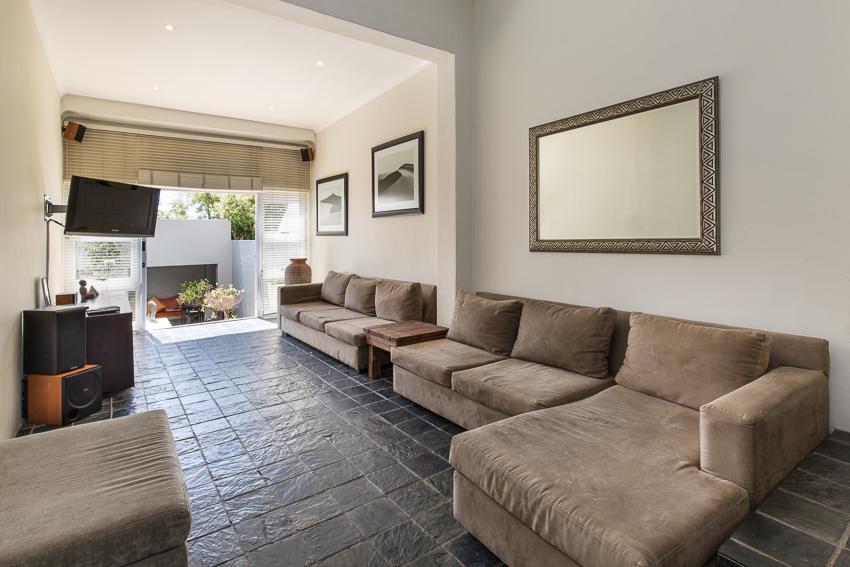 Photo 11 of Bertram Terrace accommodation in Sea Point, Cape Town with 2 bedrooms and 2 bathrooms