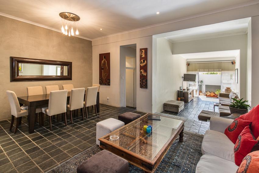 Photo 12 of Bertram Terrace accommodation in Sea Point, Cape Town with 2 bedrooms and 2 bathrooms