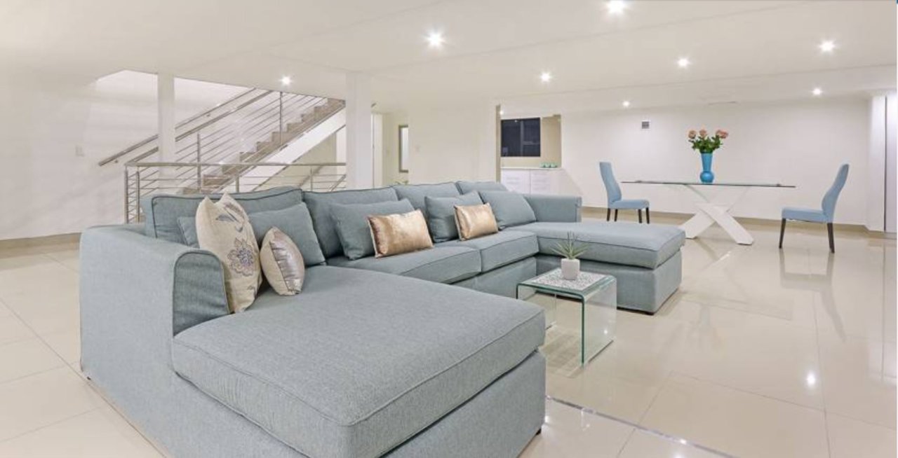 Photo 4 of Biccard Views Villa accommodation in Bloubergstrand, Cape Town with 5 bedrooms and 4 bathrooms
