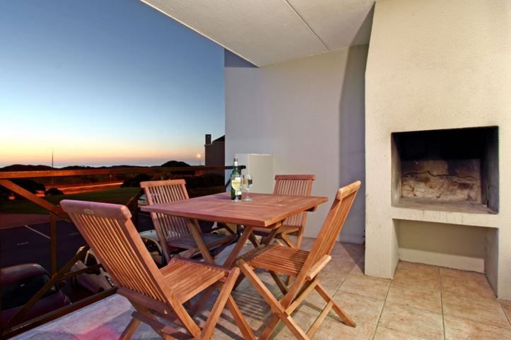 Photo 2 of Big Bay Beach Club 2 Bedroom accommodation in Bloubergstrand, Cape Town with 2 bedrooms and 1 bathrooms