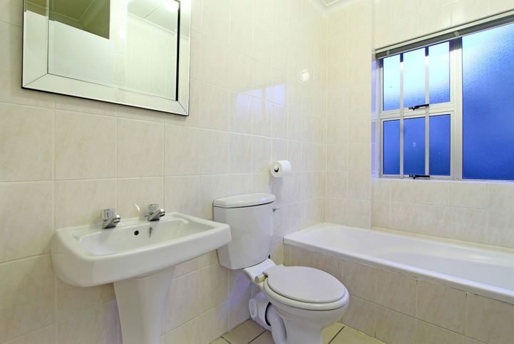 Photo 11 of Big Bay Beach Club 2 Bedroom accommodation in Bloubergstrand, Cape Town with 2 bedrooms and 1 bathrooms