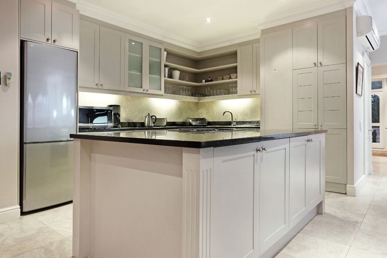 Photo 7 of Bingley Place 3 bedroom accommodation in Camps Bay, Cape Town with 3 bedrooms and 3 bathrooms