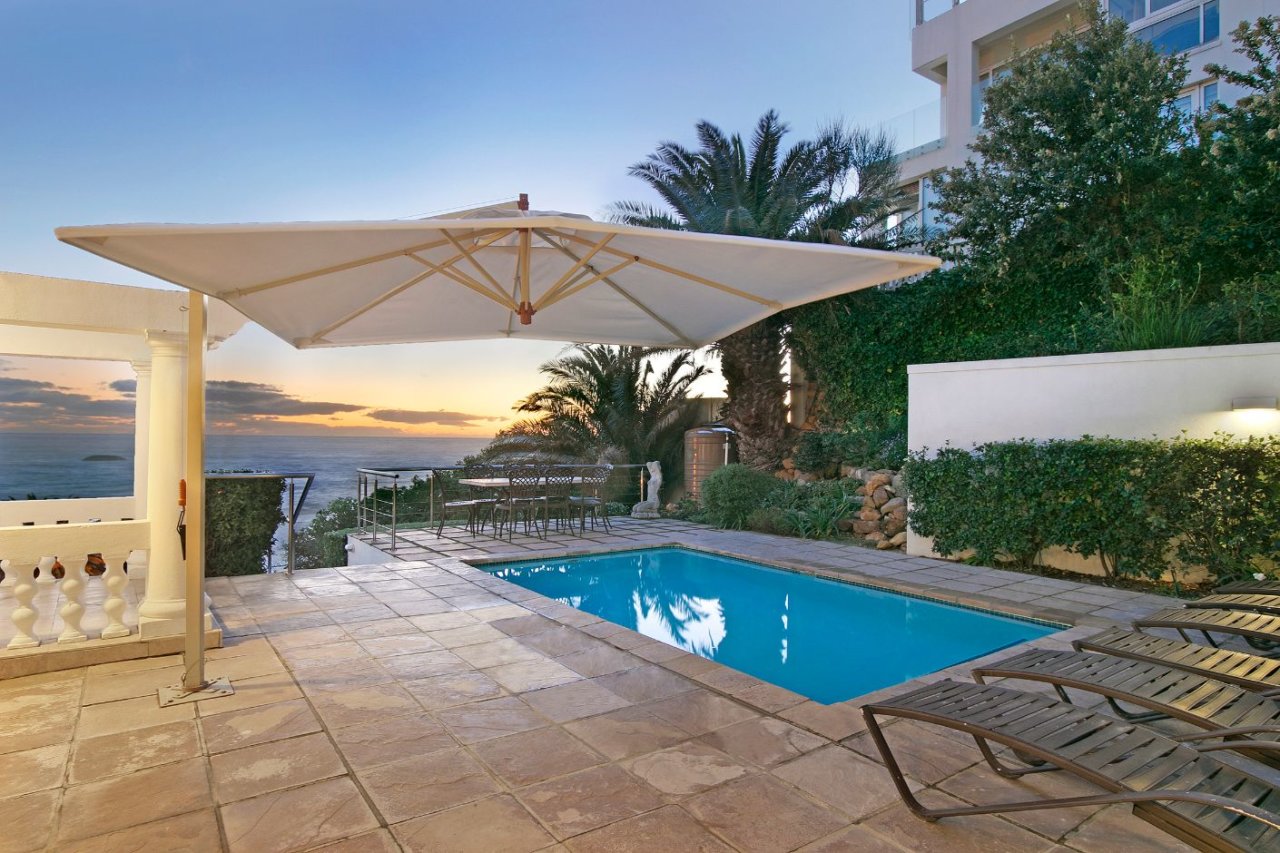 Photo 14 of Bingley Place accommodation in Camps Bay, Cape Town with 5 bedrooms and 5 bathrooms