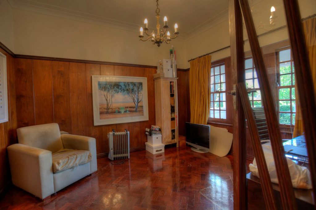 Photo 1 of Bishopscourt Manor accommodation in Bishopscourt, Cape Town with 4 bedrooms and 3 bathrooms