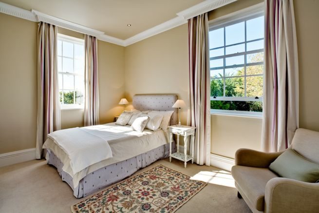 Photo 8 of Bishopscourt Views accommodation in Bishopscourt, Cape Town with 4 bedrooms and 4 bathrooms