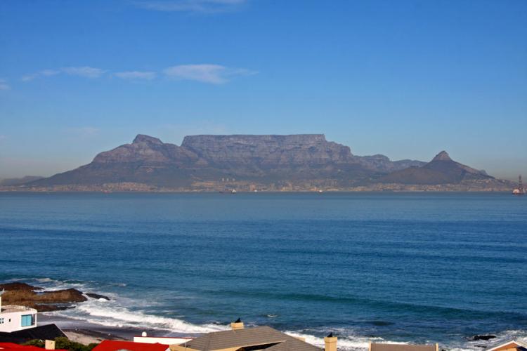 Photo 7 of Blue Waters 107 accommodation in Bloubergstrand, Cape Town with 3 bedrooms and 2 bathrooms