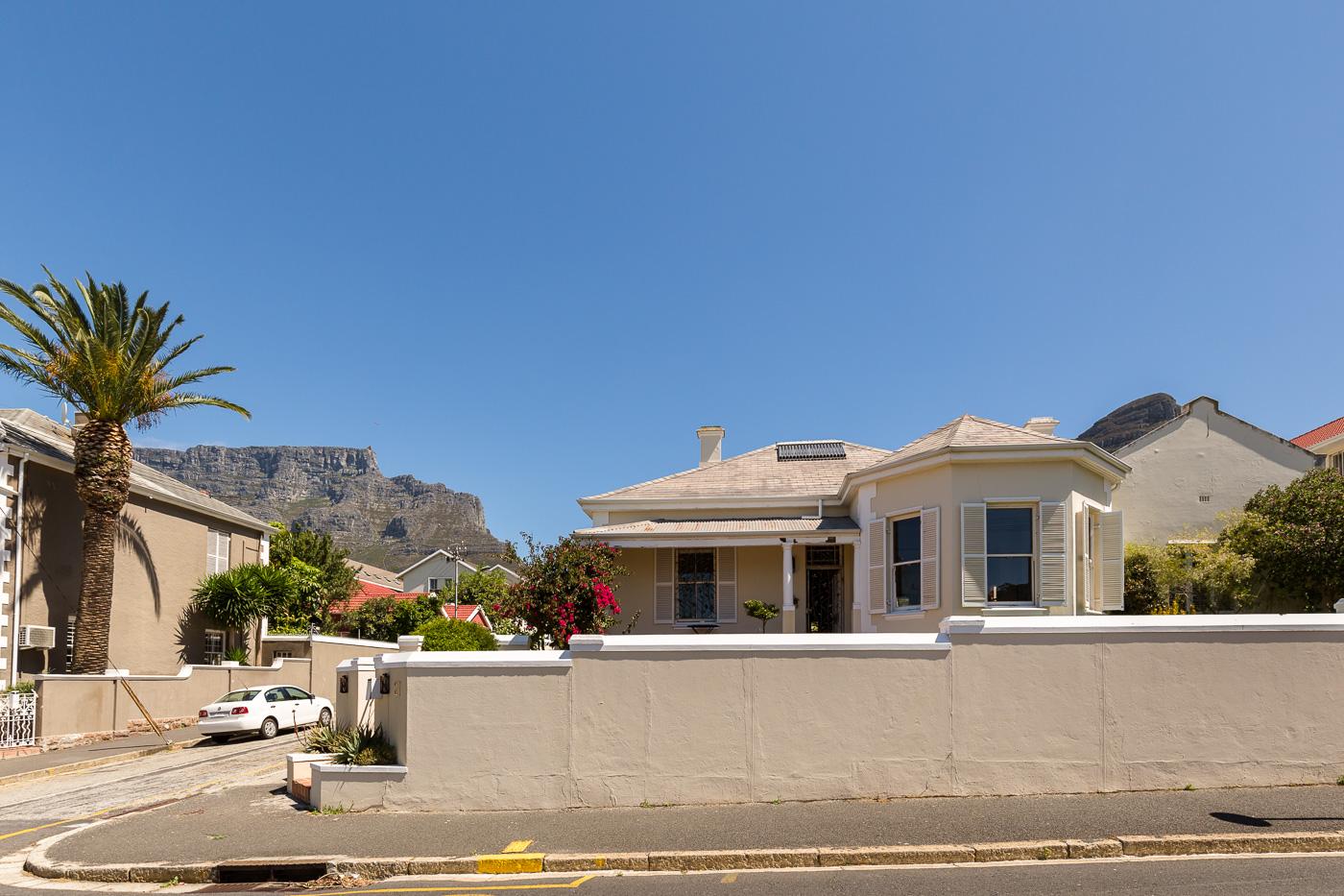 Photo 15 of Burnside House accommodation in Tamboerskloof, Cape Town with 3 bedrooms and 2 bathrooms