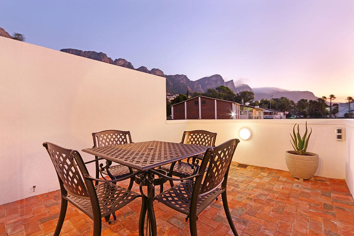 Photo 9 of Camps Bay Beach Apartment accommodation in Camps Bay, Cape Town with 2 bedrooms and 1.5 bathrooms