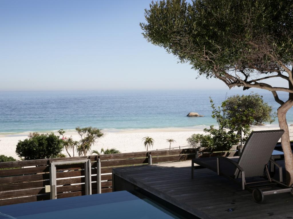 Photo 11 of Camps Bay Beach accommodation in Camps Bay, Cape Town with 3 bedrooms and 3 bathrooms
