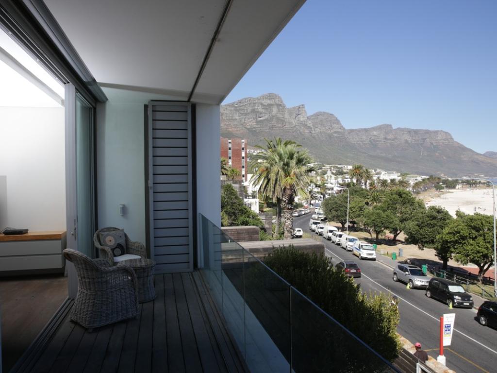 Photo 12 of Camps Bay Beach accommodation in Camps Bay, Cape Town with 3 bedrooms and 3 bathrooms