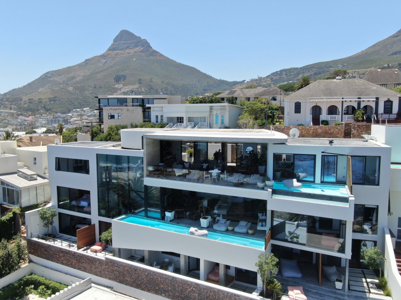 Photo 2 of Camps Bay Beach Villa accommodation in Camps Bay, Cape Town with 4 bedrooms and 4 bathrooms