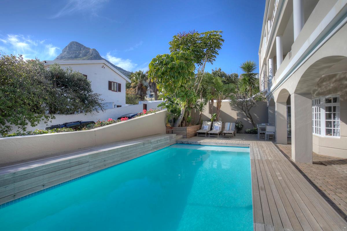 Photo 20 of Camps Bay Glen Villa accommodation in Camps Bay, Cape Town with 6 bedrooms and 4 bathrooms