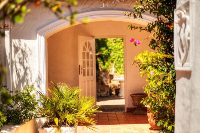 Photo 2 of Camps Bay Hacienda accommodation in Camps Bay, Cape Town with 2 bedrooms and 2 bathrooms