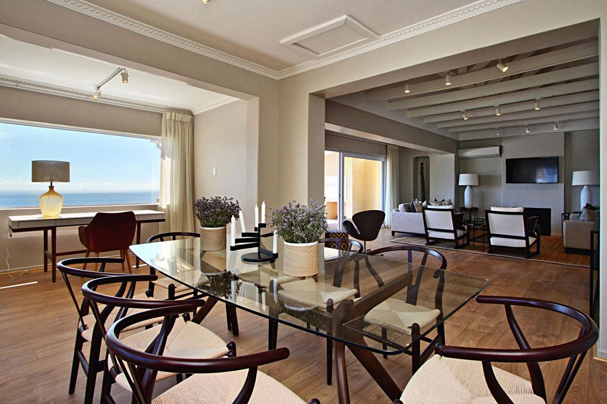 Photo 2 of Camps Bay Horak accommodation in Camps Bay, Cape Town with 5 bedrooms and 5 bathrooms