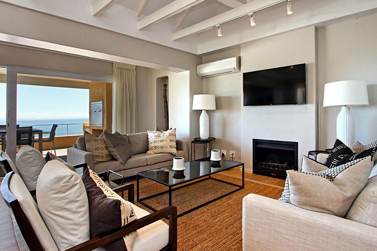 Photo 26 of Camps Bay Horak accommodation in Camps Bay, Cape Town with 5 bedrooms and 5 bathrooms