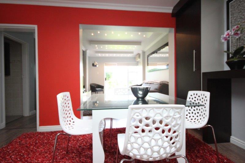 Photo 3 of Camps Bay Retreat accommodation in Camps Bay, Cape Town with 2 bedrooms and 2 bathrooms