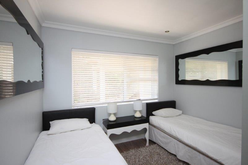 Photo 8 of Camps Bay Retreat accommodation in Camps Bay, Cape Town with 2 bedrooms and 2 bathrooms