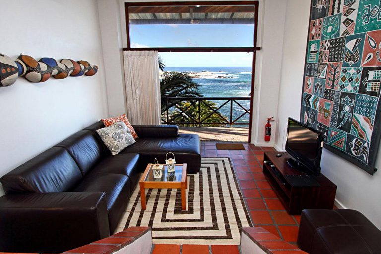 Photo 17 of Camps Bay Terrace Palm Suite accommodation in Camps Bay, Cape Town with 2 bedrooms and 2 bathrooms