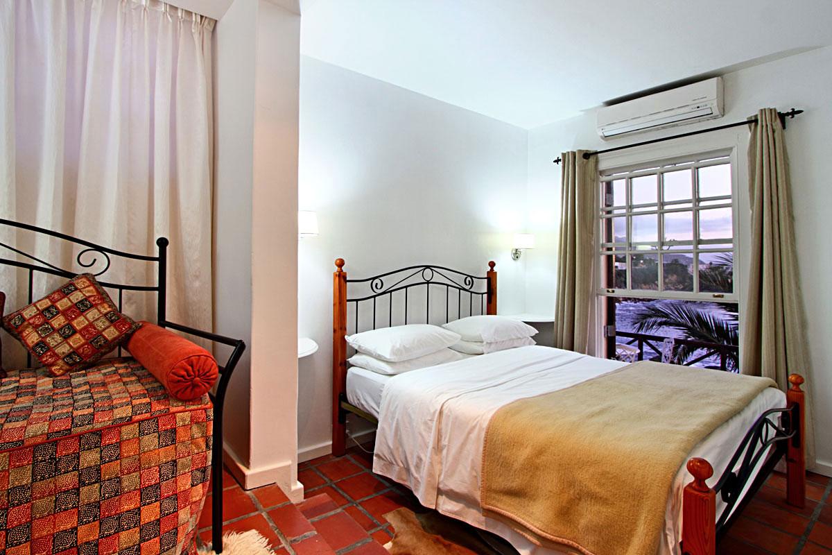 Photo 3 of Camps Bay Terrace Palm Suite accommodation in Camps Bay, Cape Town with 2 bedrooms and 2 bathrooms