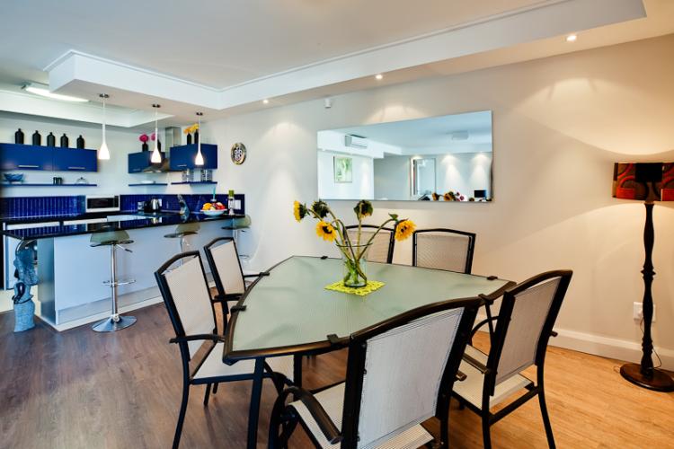 Photo 1 of Canal Quays Apartment accommodation in V&A Waterfront, Cape Town with 1 bedrooms and 1 bathrooms