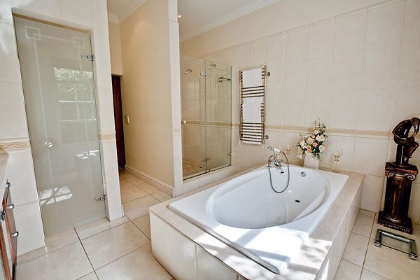 Photo 9 of Canterbury Court accommodation in Bishopscourt, Cape Town with 7 bedrooms and 6 bathrooms