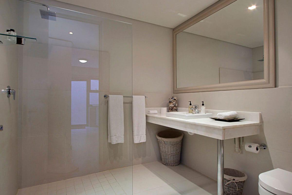 Photo 14 of Villa Blue accommodation in Camps Bay, Cape Town with 5 bedrooms and 5 bathrooms