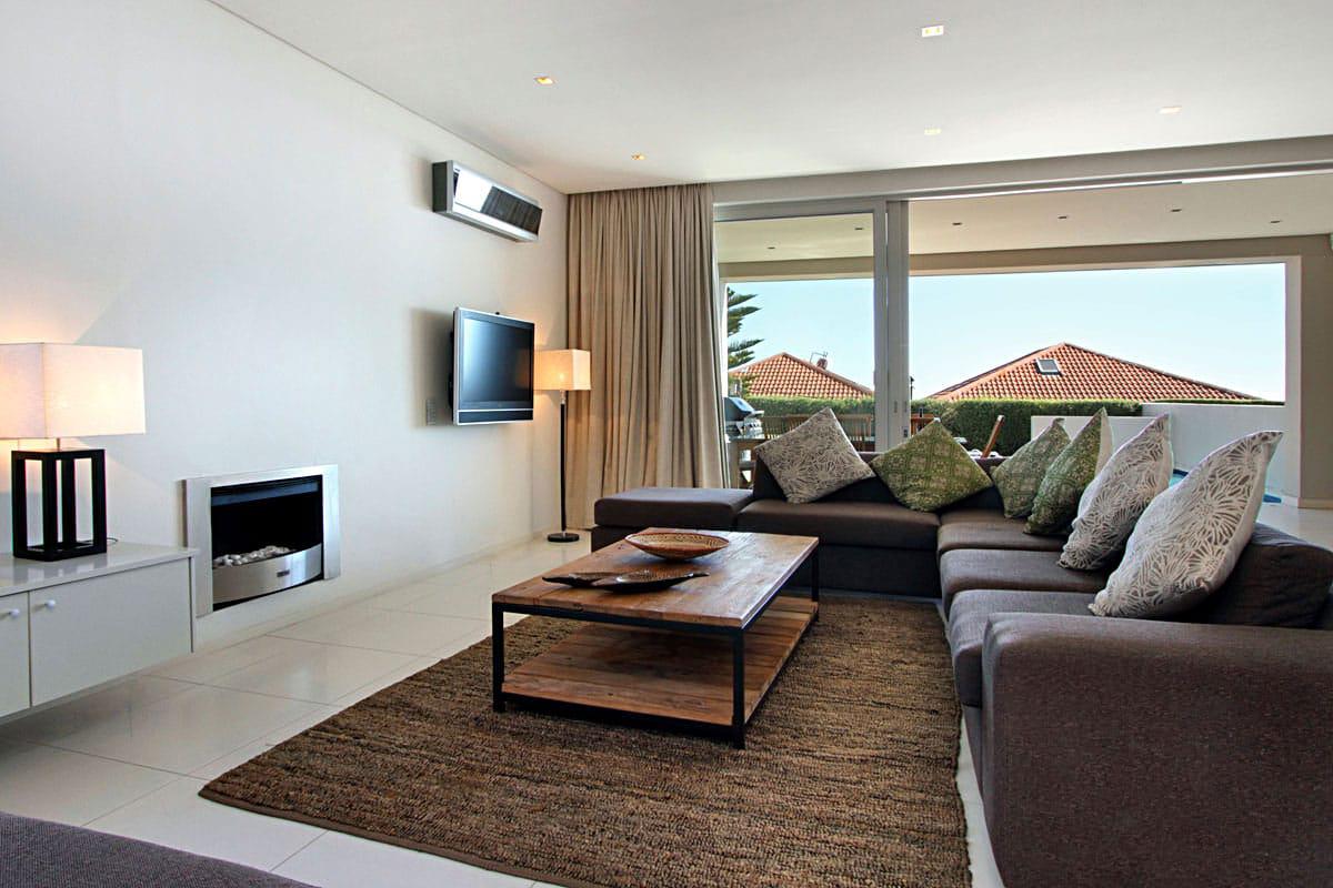 Photo 18 of Villa Blue accommodation in Camps Bay, Cape Town with 5 bedrooms and 5 bathrooms