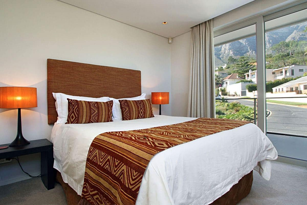Photo 10 of Villa Blue accommodation in Camps Bay, Cape Town with 5 bedrooms and 5 bathrooms