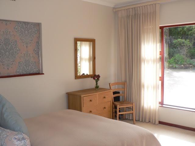 Photo 9 of Capecroft accommodation in Constantia, Cape Town with 7 bedrooms and  bathrooms