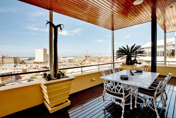 Photo 2 of Carradale Penthouse accommodation in V&A Waterfront, Cape Town with 2 bedrooms and 2 bathrooms
