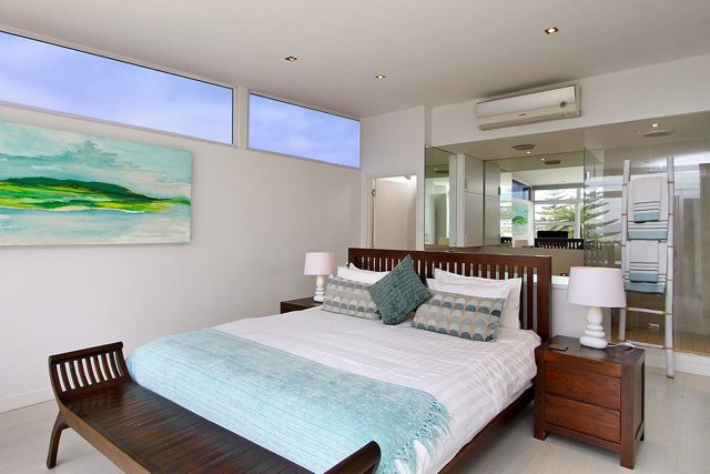 Photo 6 of Casa Bianca accommodation in Camps Bay, Cape Town with 4 bedrooms and 4 bathrooms