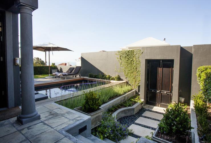 Photo 3 of Casa Fresnaye accommodation in Fresnaye, Cape Town with 3 bedrooms and 2 bathrooms