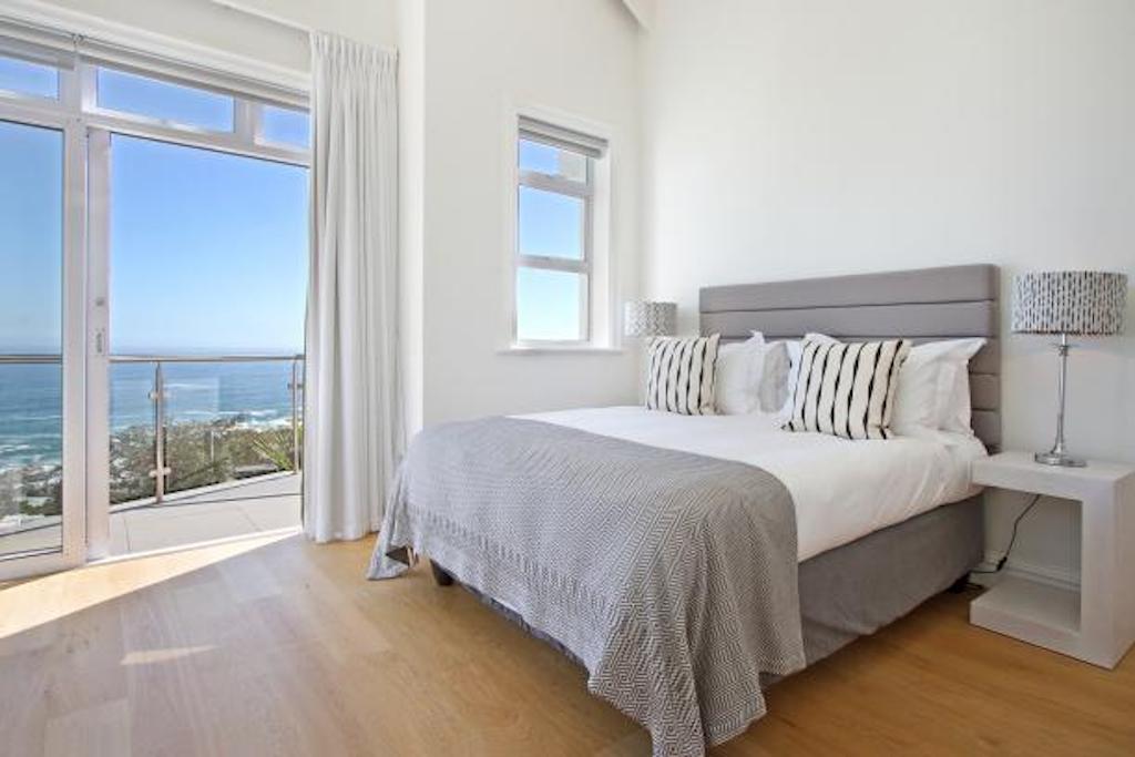 Photo 21 of Casa Giannasi accommodation in Camps Bay, Cape Town with 4 bedrooms and 4 bathrooms