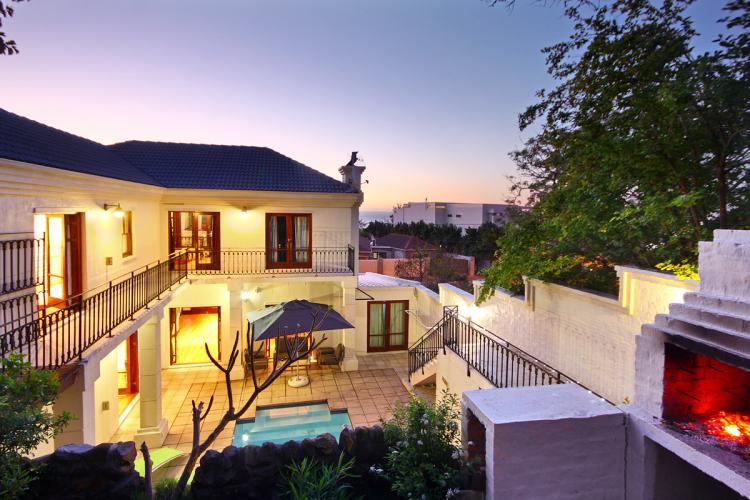 Photo 1 of Central Drive 29 accommodation in Camps Bay, Cape Town with 3 bedrooms and 3 bathrooms