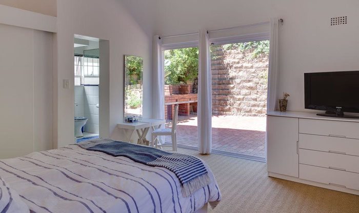 Photo 3 of Central House accommodation in Camps Bay, Cape Town with 3 bedrooms and 2 bathrooms